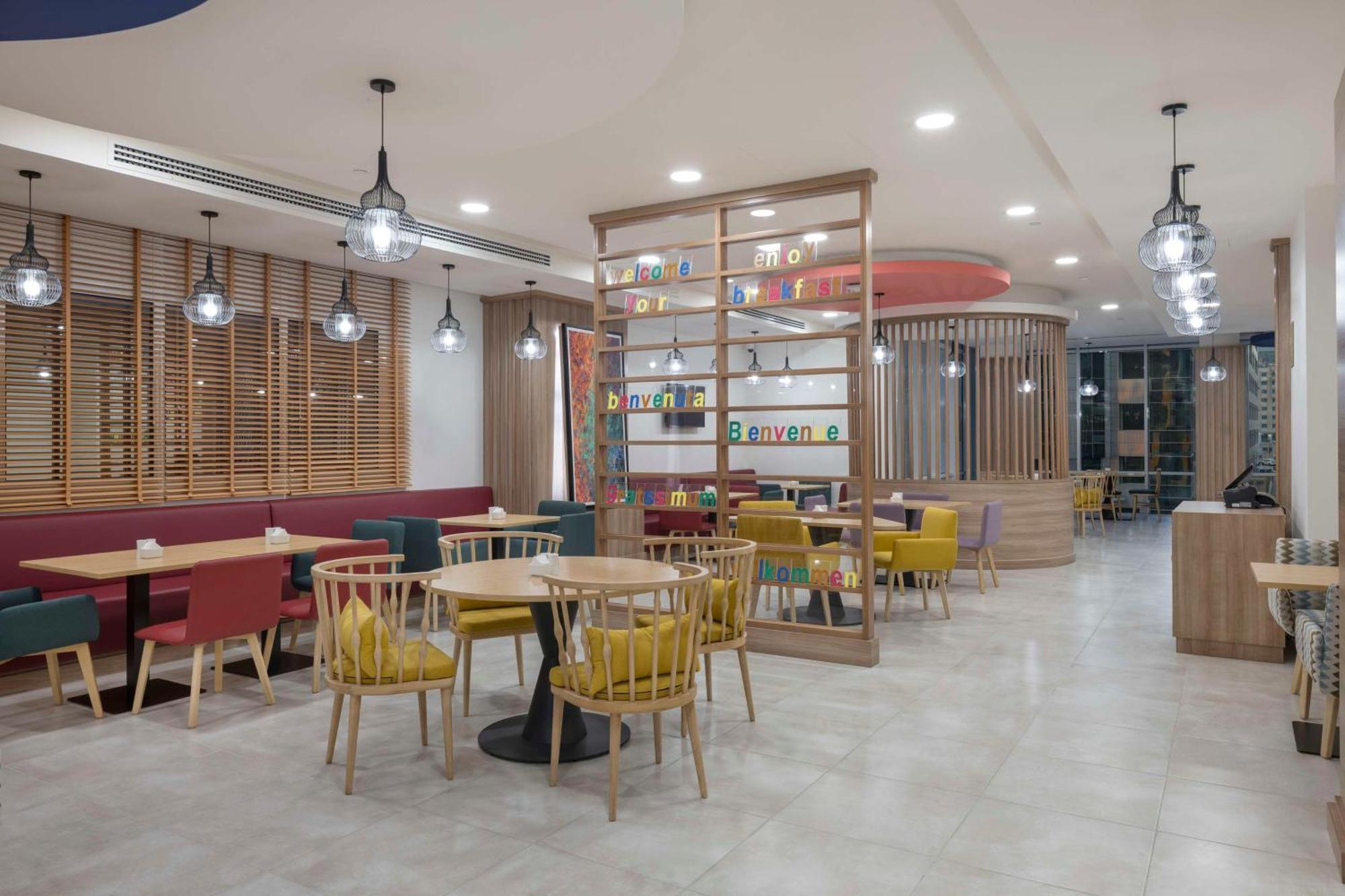 Hotel Hampton By Hilton Doha Old Town Exterior foto